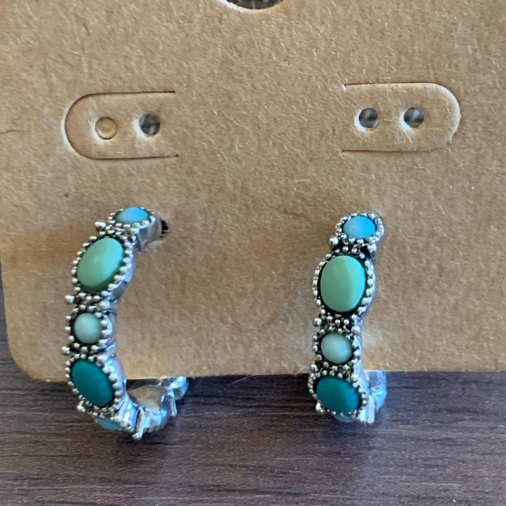 CHAPS Vintage Faux Turquoise Silver Tone Southwestern Hoop Earrings